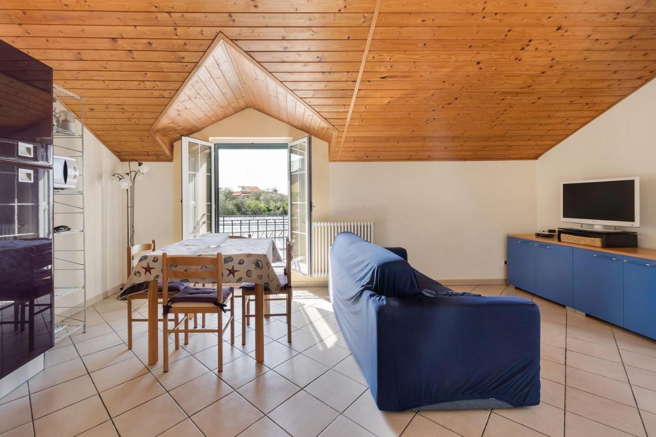 Ferienwohnung La Casa Di Lady Ceriale Exterior foto